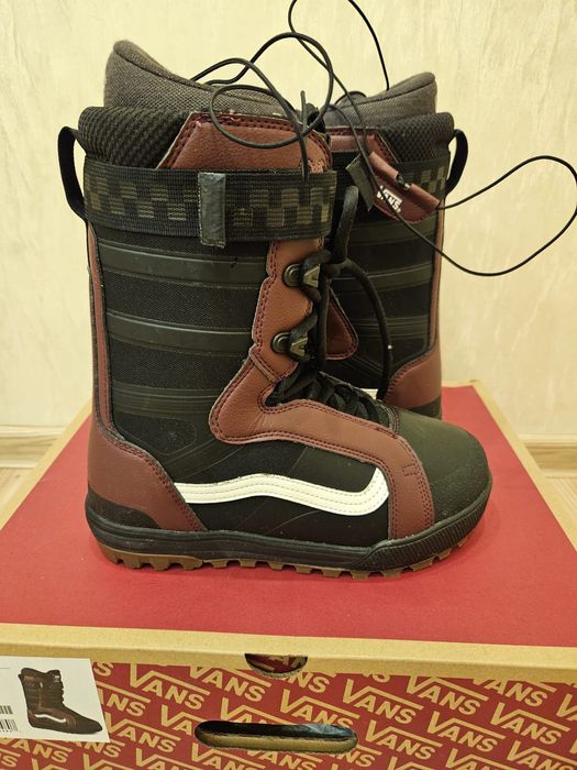 Boots snowboard femei Vans Hi Standard Pro