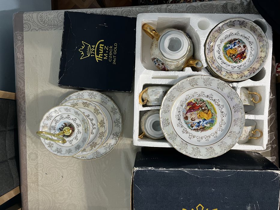 оригинальная сервиз Мадонна Thun 1794 Чехия 6 персон 24К Gold