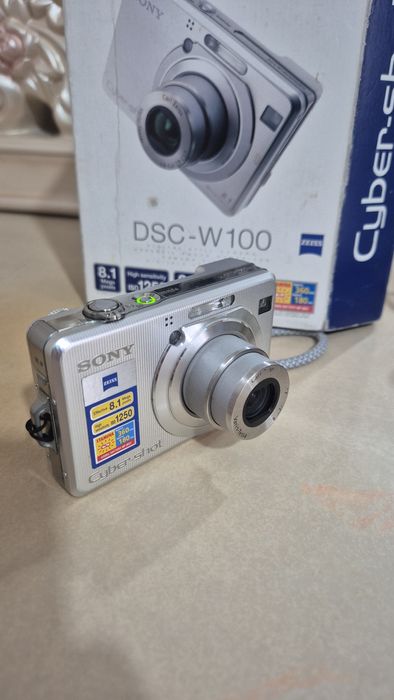 Sony Cyber-shot DSC-W100