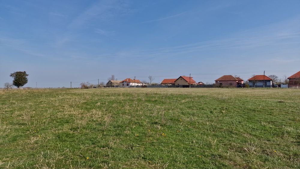 8433 mp Teren intravilan pentru constructii