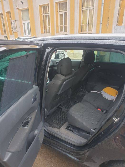 Peugeot 5008 1.6 hdi