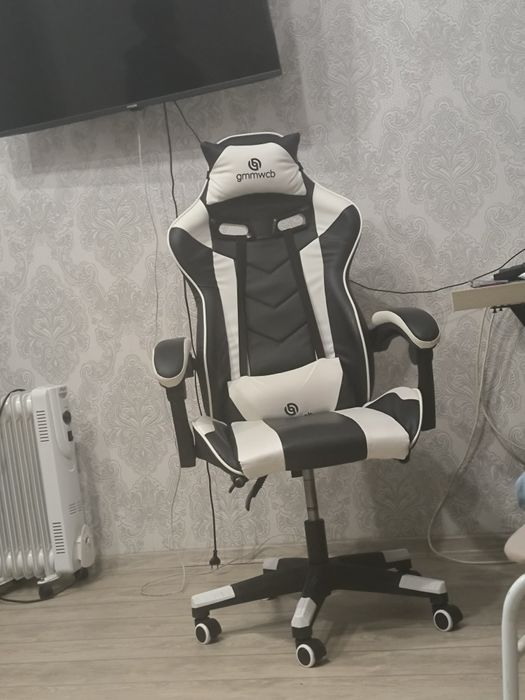 Продам игровое кресло