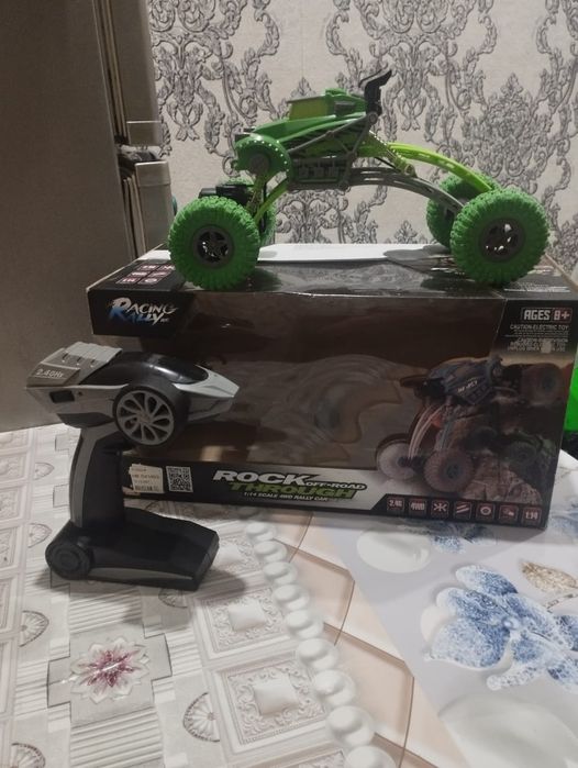 Продам детскую машинку