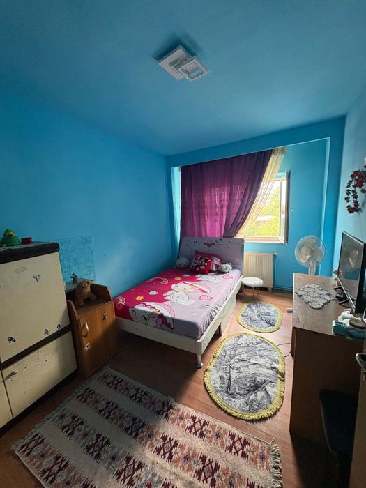 Vând apartament 2 camere Băilești Profi mare