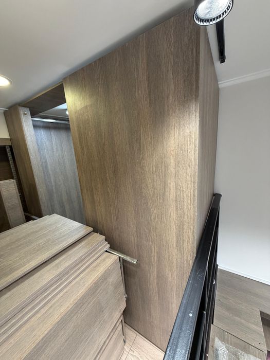 Продам раздевалку с зеркалом