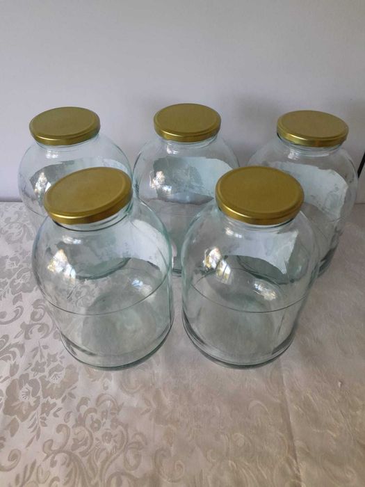 продам банки стеклянные для соления ,варенья