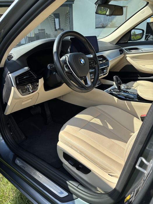 Bmw 530e.         .