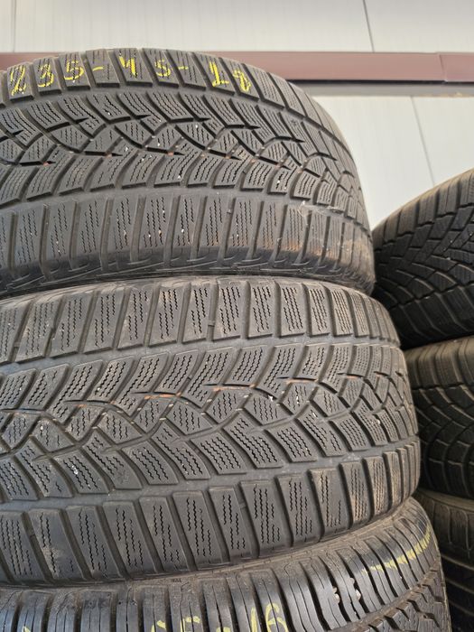 2 Броя 235/45/18 Goodyear 2x5,6mm