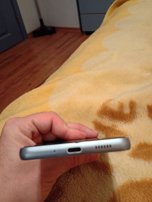 Самсунг а33 5g заключен екранн