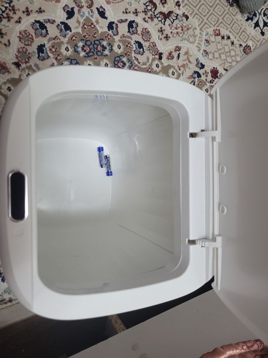 Мусорное ведро с датчиком движения