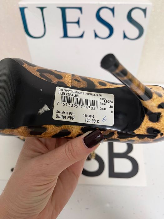 Pantofi Guess Animal Print