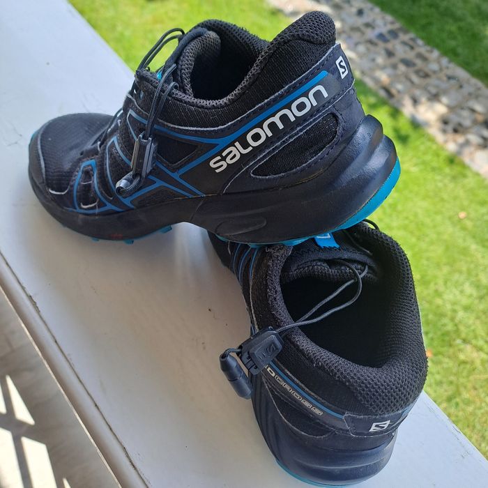 Adidași Salomon nr 34