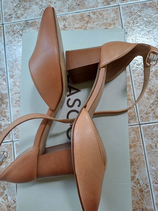 Дамски обувки Lasocki - естствена кожа