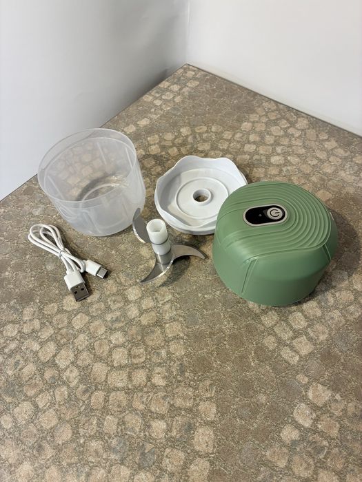 Chopper 250ml incarcare USB, pentru drumetii/cabana, culoare verde