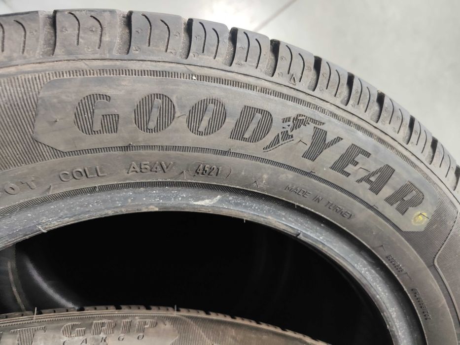 4бр.зимни гуми 195/60/16C Goodyear