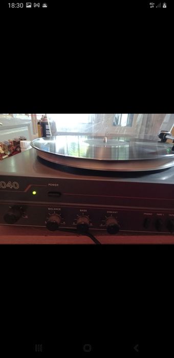 Pikup RFT PA2040 cu amplificare.nu are boxele.