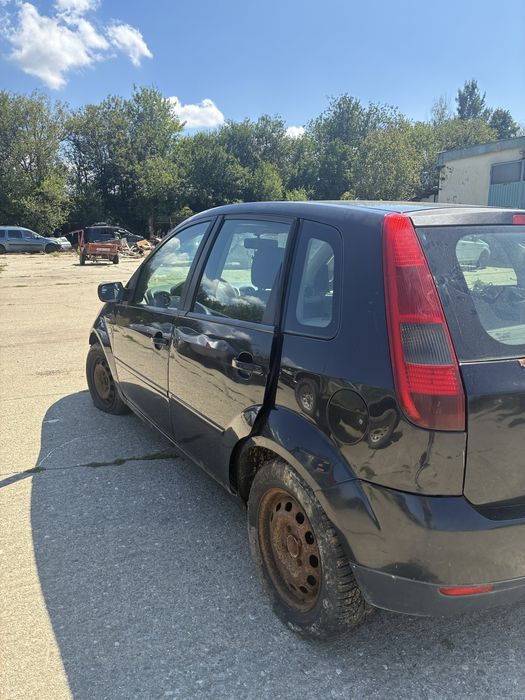 Ford Fiesta 5 -dezmembrez