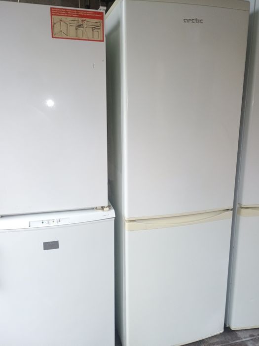 Frigider tip combină frigorifică înaltă WYT220/187