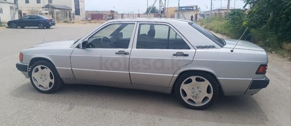 продаётся Мерседес 190 w201 модель!