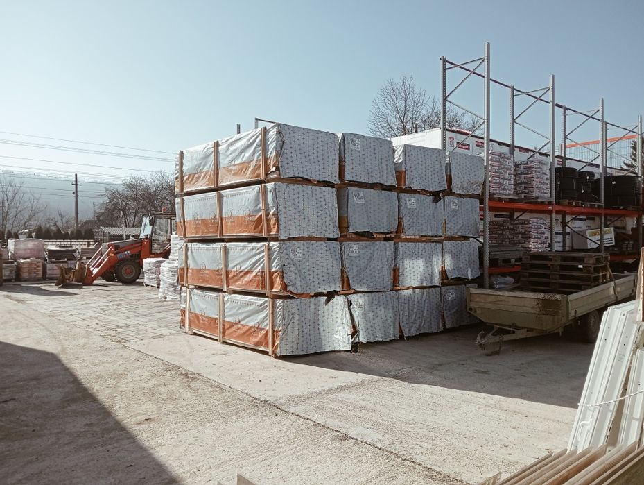 Vând lambriu brad 12.5x109x,3m ,1.9x4m