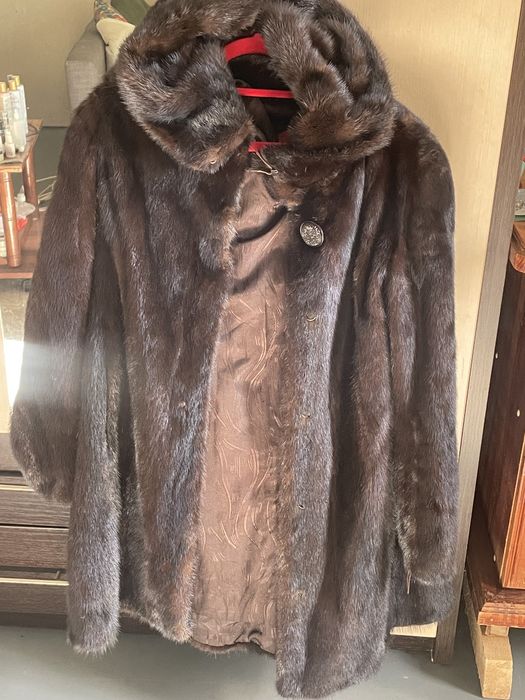 Продам норковую шубу
