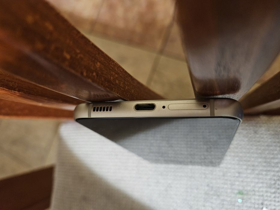 Продавам Samsung fe21 зелен