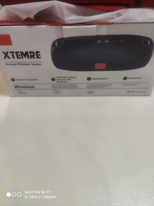 Продам bluetooth колонку новую