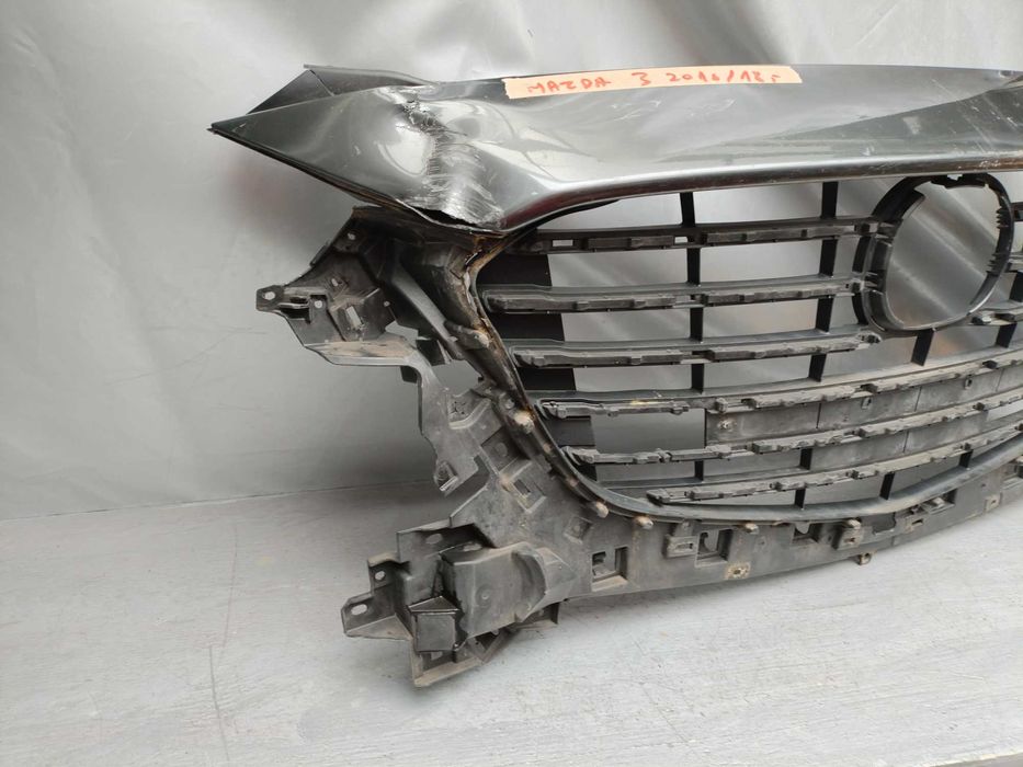 Грил решетка мазда 3 Mazda 3
