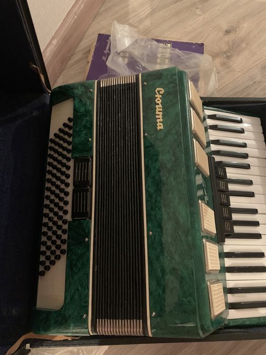 Аккардион новый в чехле