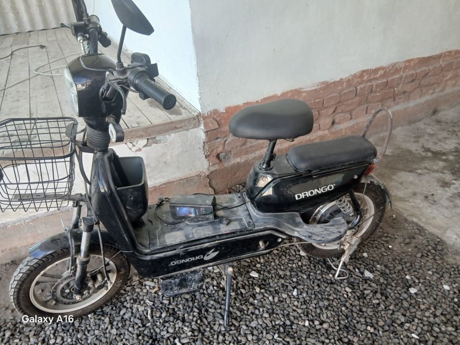 Elektroskuter DRONGO