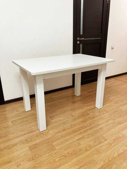 Продам кухонный стол и шесть стульев