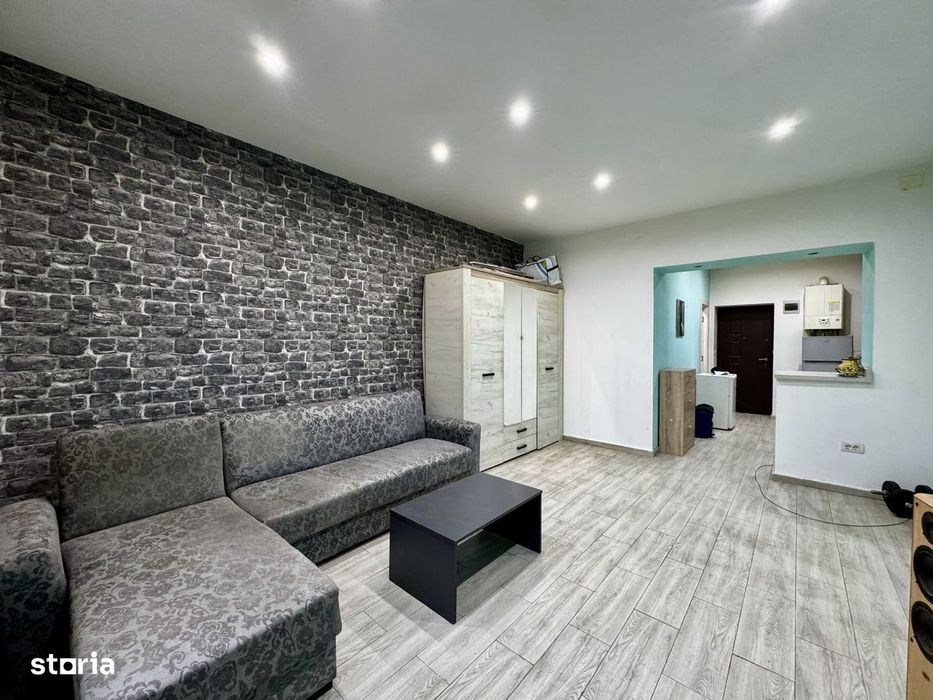 Apartament situat in zona centrala, etaj 1, centrala proprie — fotografia 3