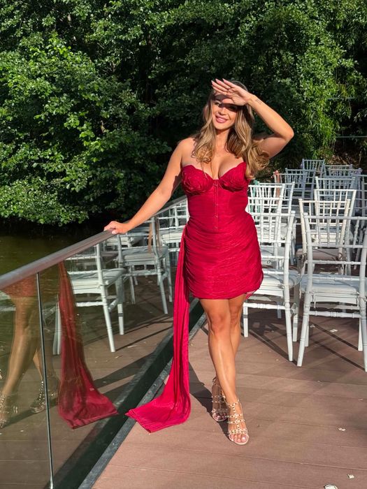 Rochie Andreea Veneciuc de inchiriat