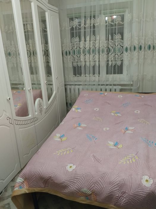 Продам 4 комнатную квартиру