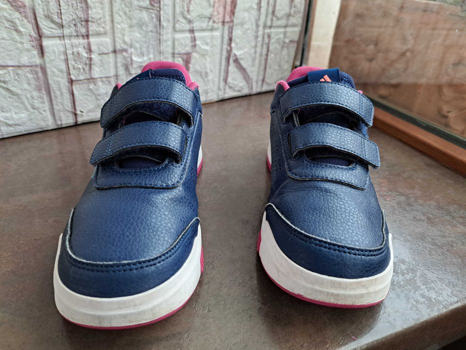 детски маратонки,кецове,спортни обувки,адидас,Adidas,номер 36