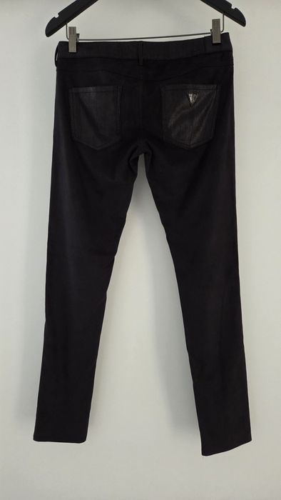 Pantaloni din material moale ,elastic GUESS!