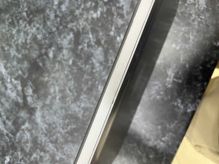 lenovo, pentium silver n5000, 4GB RAM, SSD 120GB