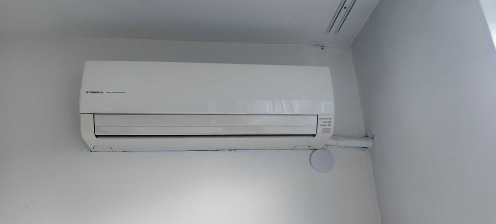 Продавам климатик в добро състояние General DC Inventer