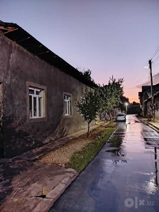 Srochna uy sotiladi