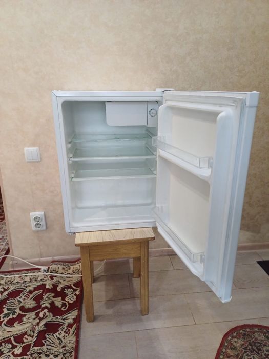 Продам однокамерный холодильник. Могу доставить