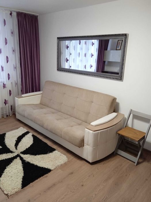 Ofer pentru închiriere apartament cu doua camere