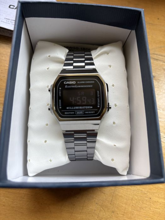 часы Casio A168 новые