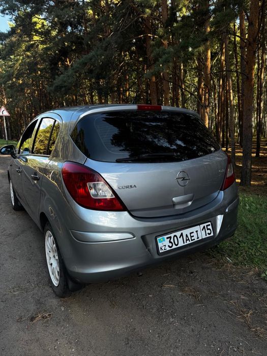 Продам опель корса д 2008 года