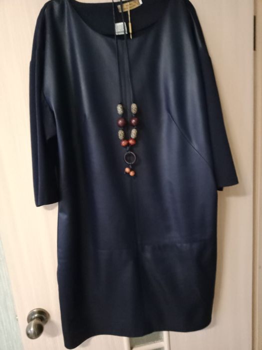 Продам современное стильное платье