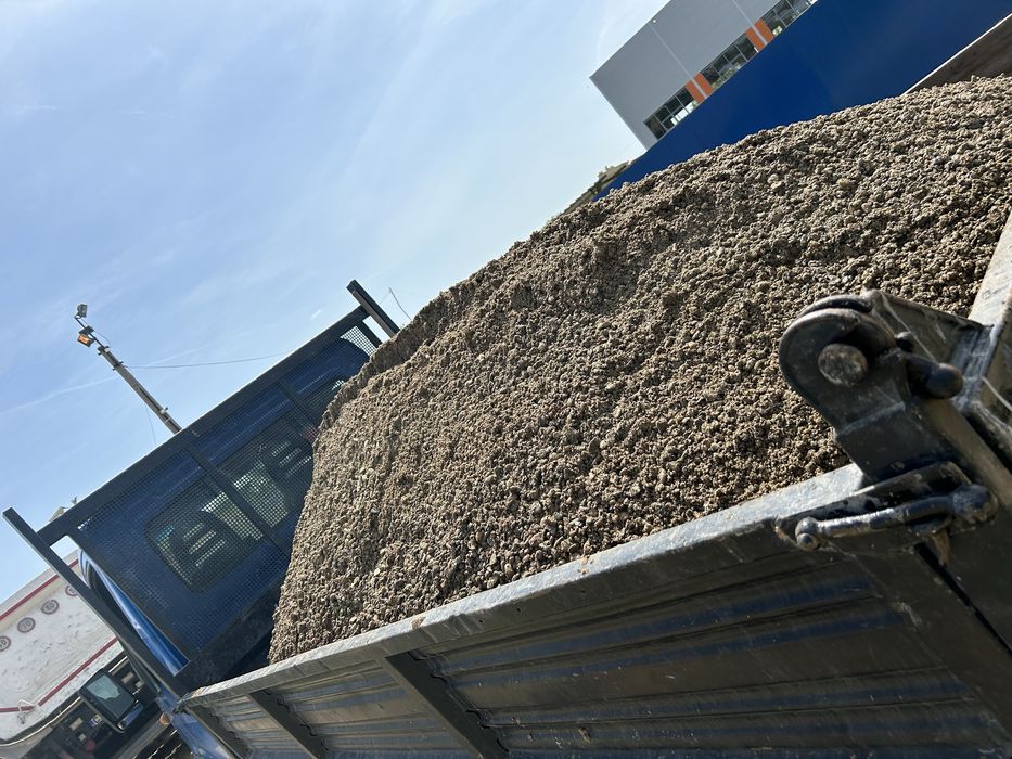 Pamant, piatra sparta, nisip, balastru