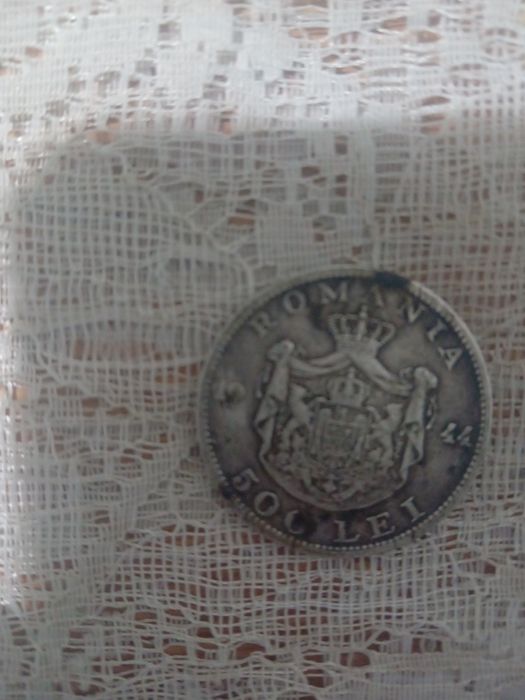Vând  moneda argint  din  anu 1944
