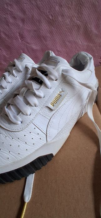 Adidasi din piele Puma mărimea 39