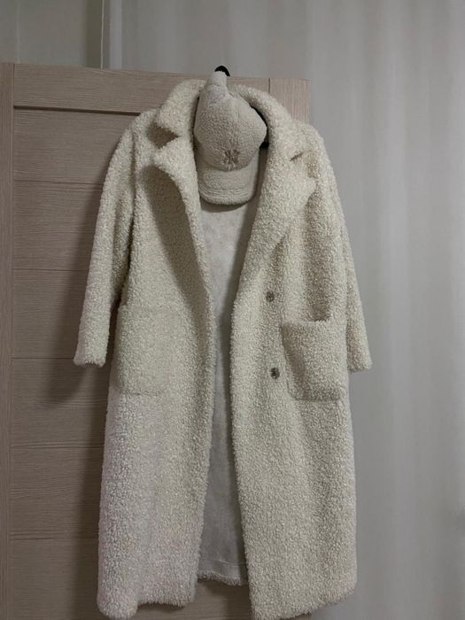 Продам шубу с кепкой