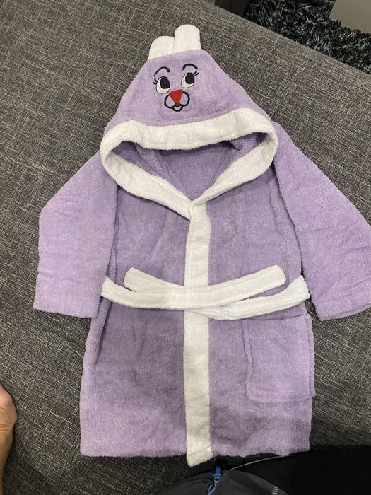 Бебешки  халати за момиче-размер  до около 12м / Лилавия е продаден