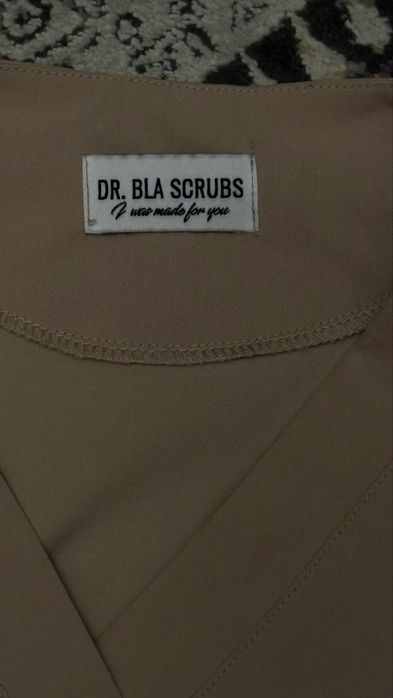 Costum medical femei bej